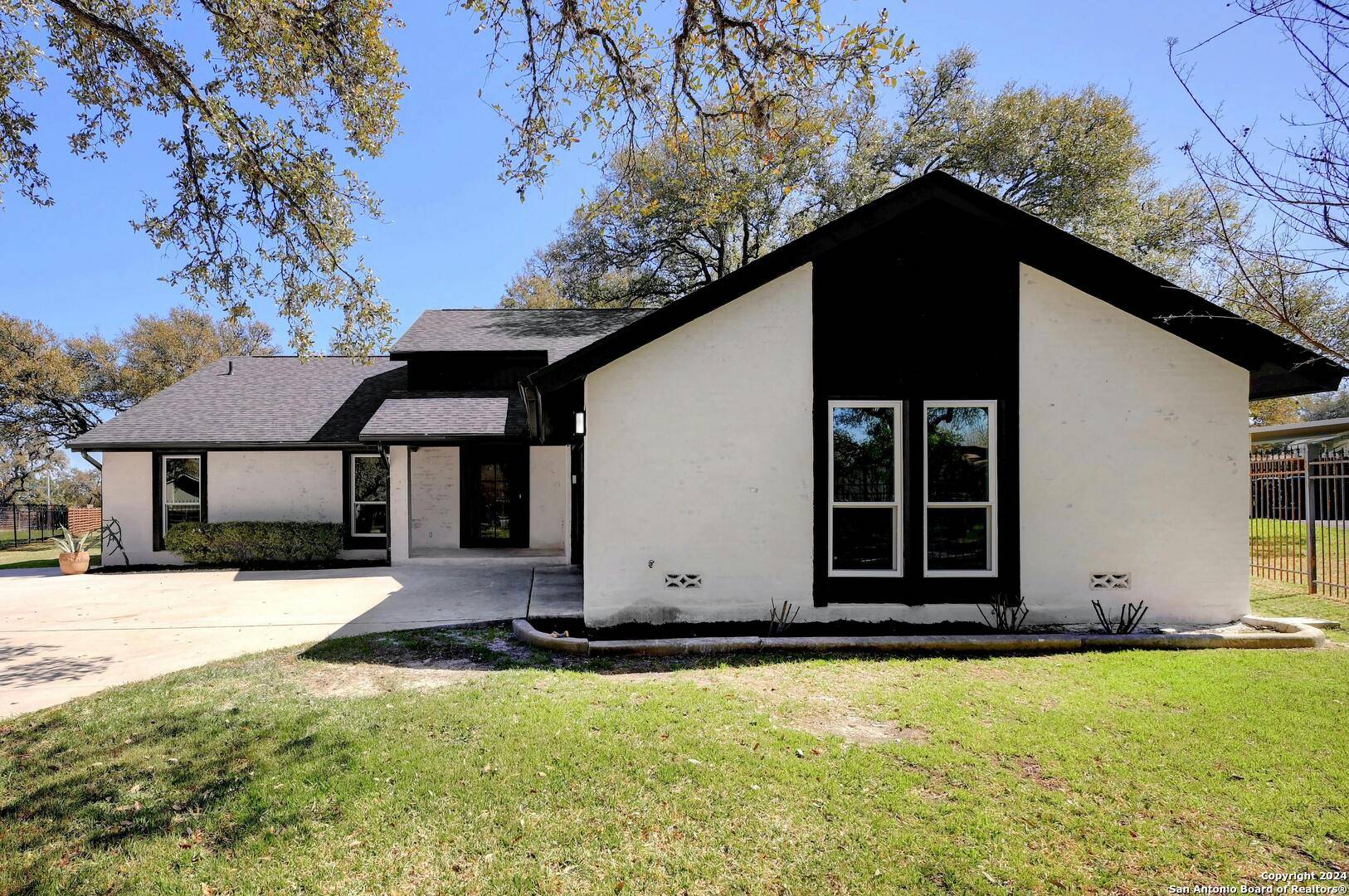 Fair Oaks Ranch, TX 78015-4531,29712 SADDLEBACK CIR