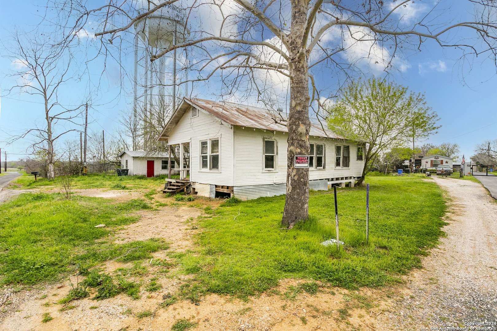 Seguin, TX 78155-7201,539 BARCUS ST