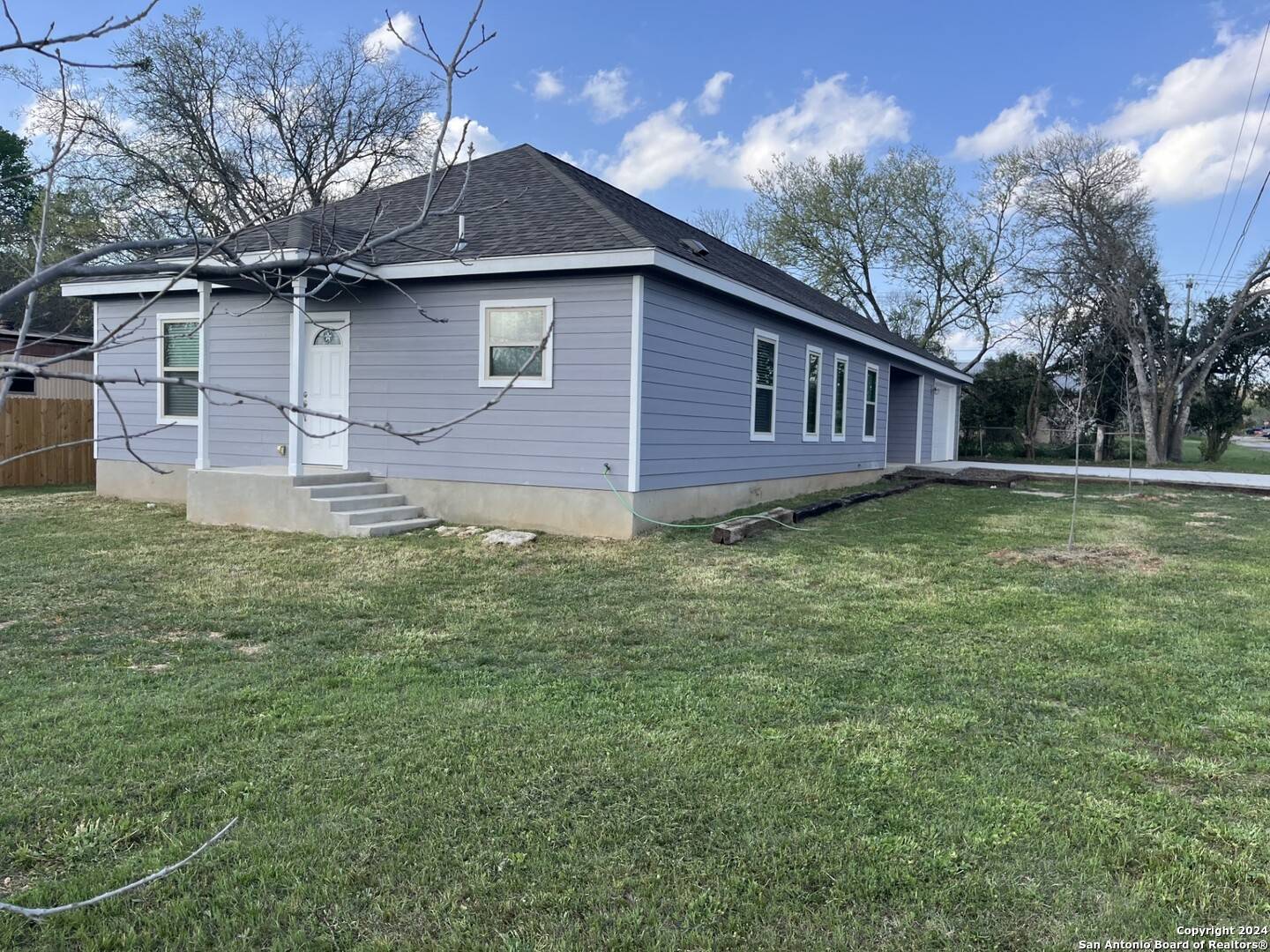 Blanco, TX 78606,810 2nd Street