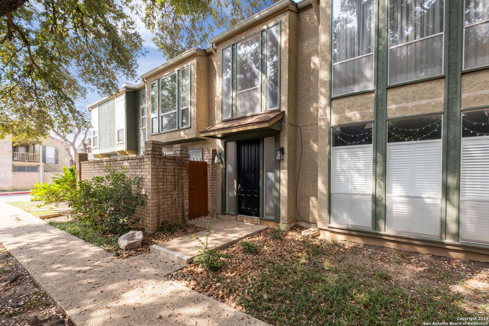 San Antonio, TX 78217-4678,3678 HIDDEN DR UNIT 2402