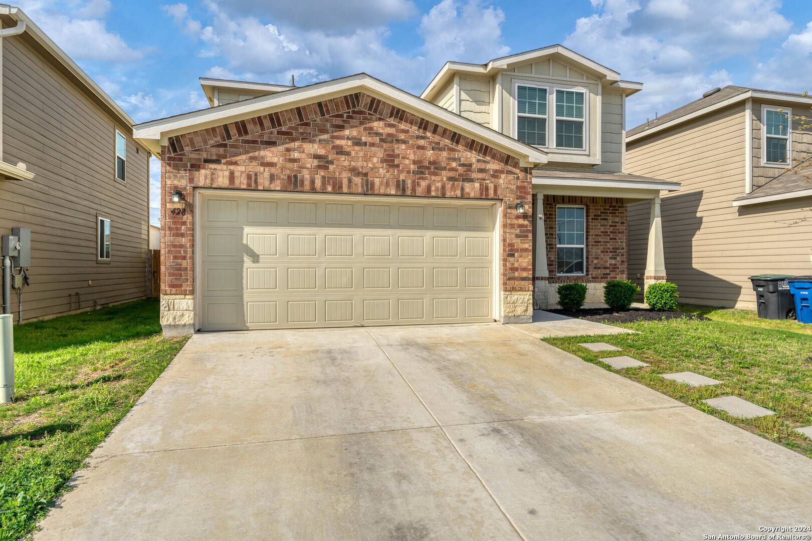 New Braunfels, TX 78130,428 HOLLY BUSH