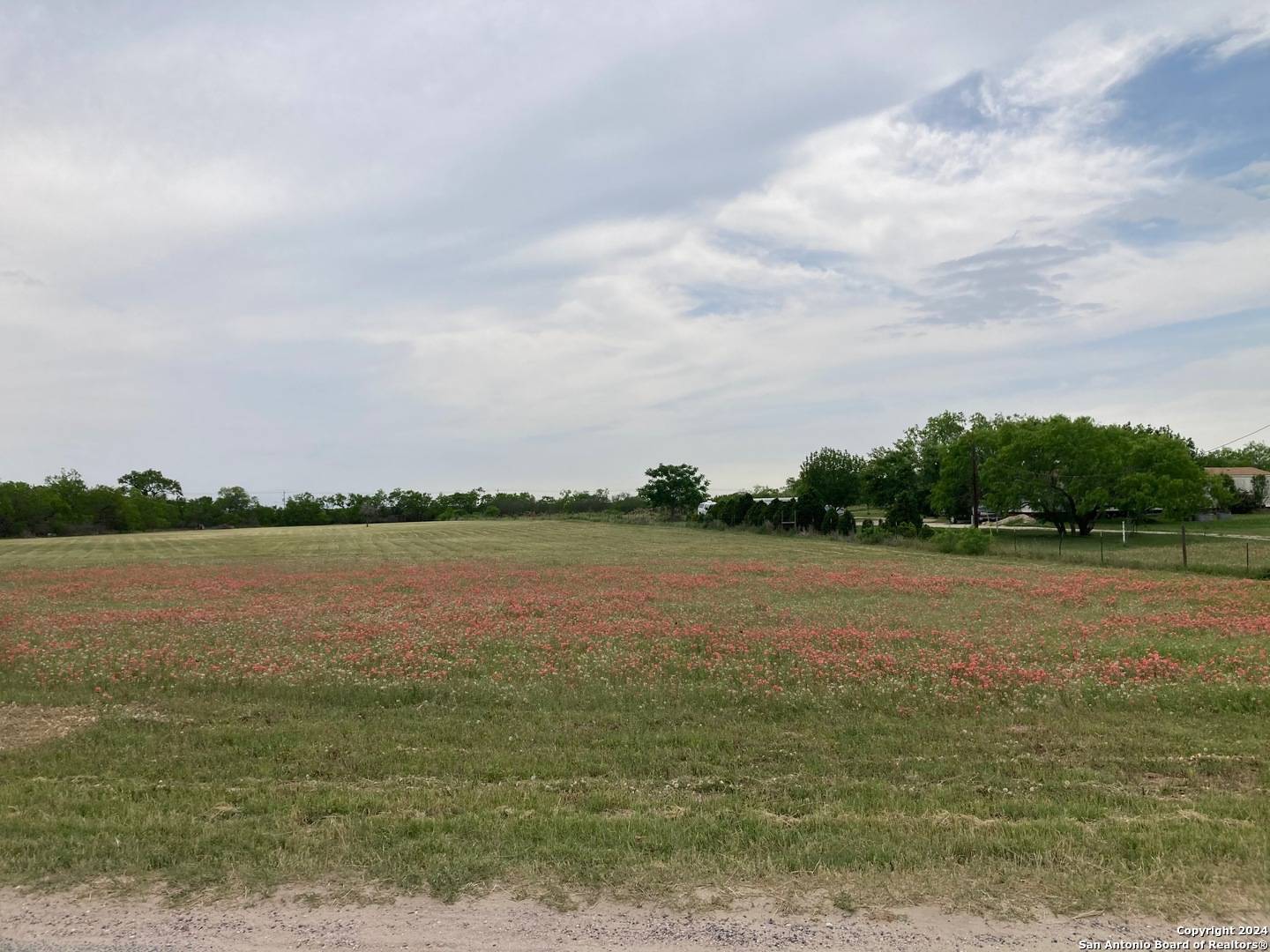 Elmendorf, TX 78112,1 COUNTY RD # 163
