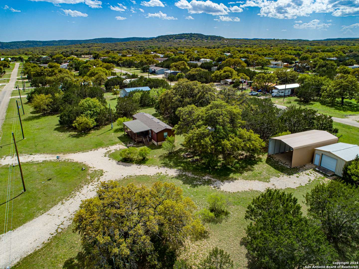 Bandera, TX 78003,292 PR 1517