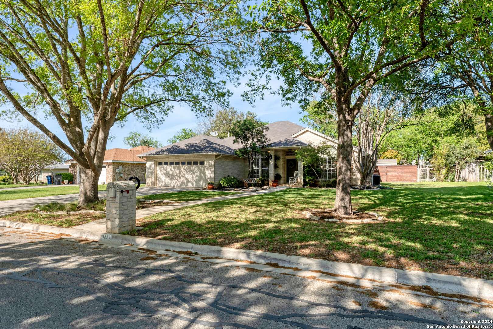 New Braunfels, TX 78130,1274 fox glen