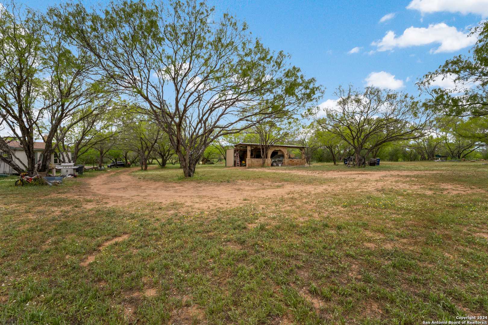 Elmendorf, TX 78112,3.384 ACRES Shady Falls