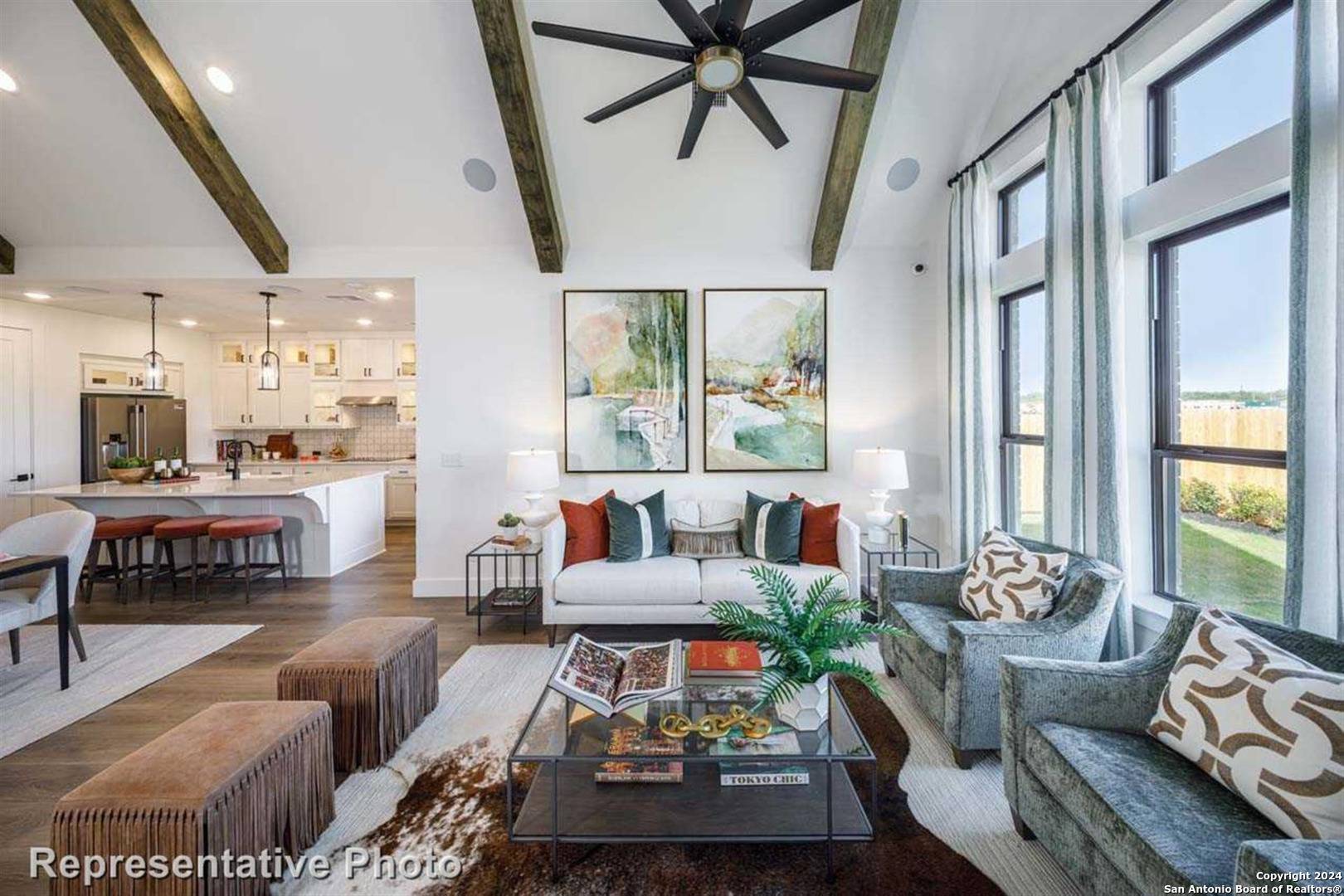 Castroville, TX 78009,301 White Oak