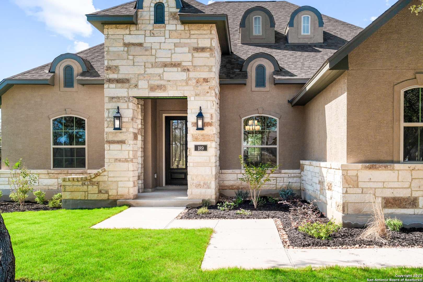 Castroville, TX 78009,189 Bauer Ln