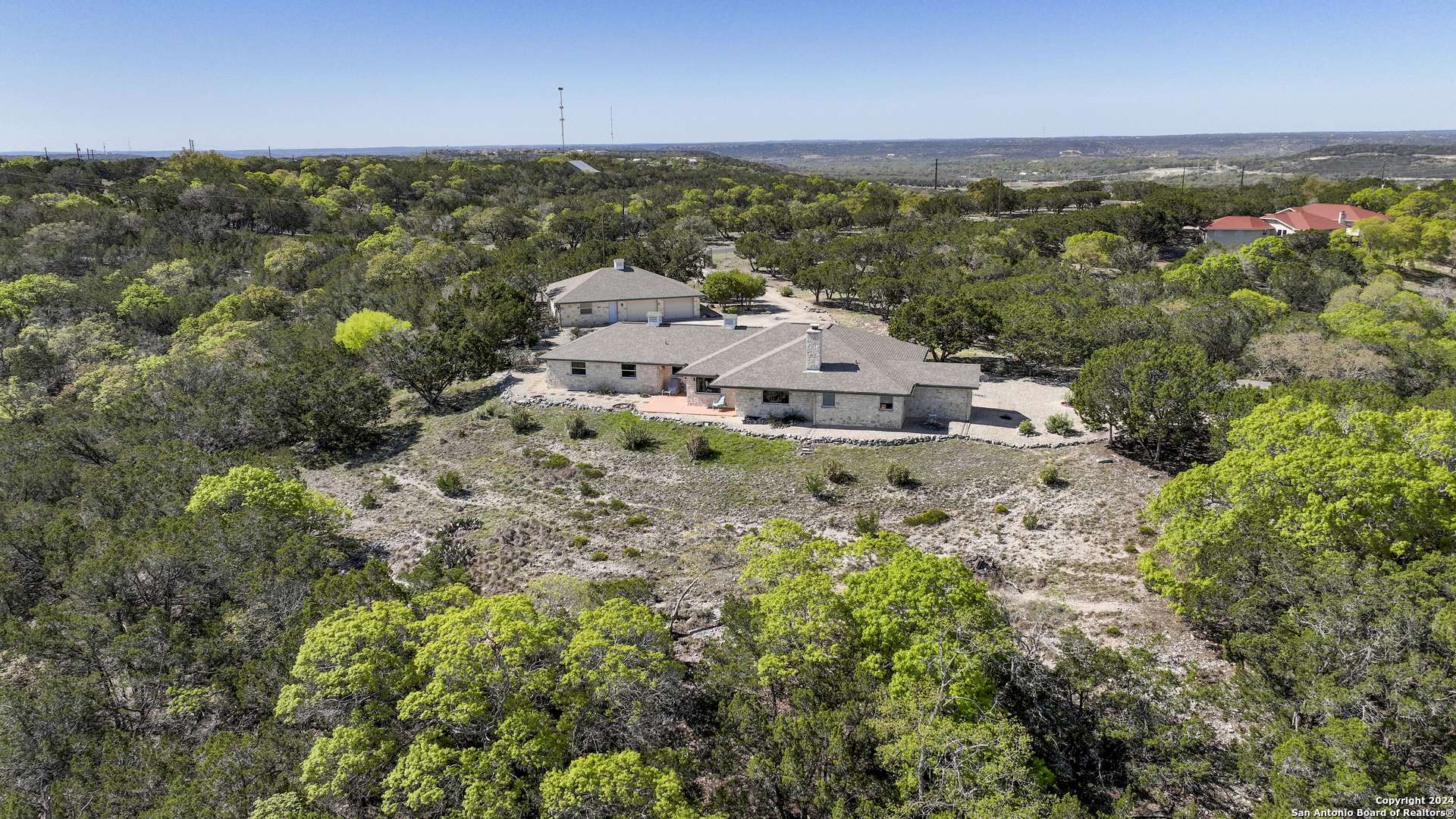 Kerrville, TX 78028-7946,170 LIMESTONE RDG