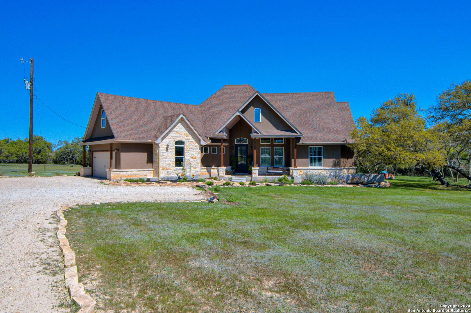 Blanco, TX 78606,489 Viento Cove