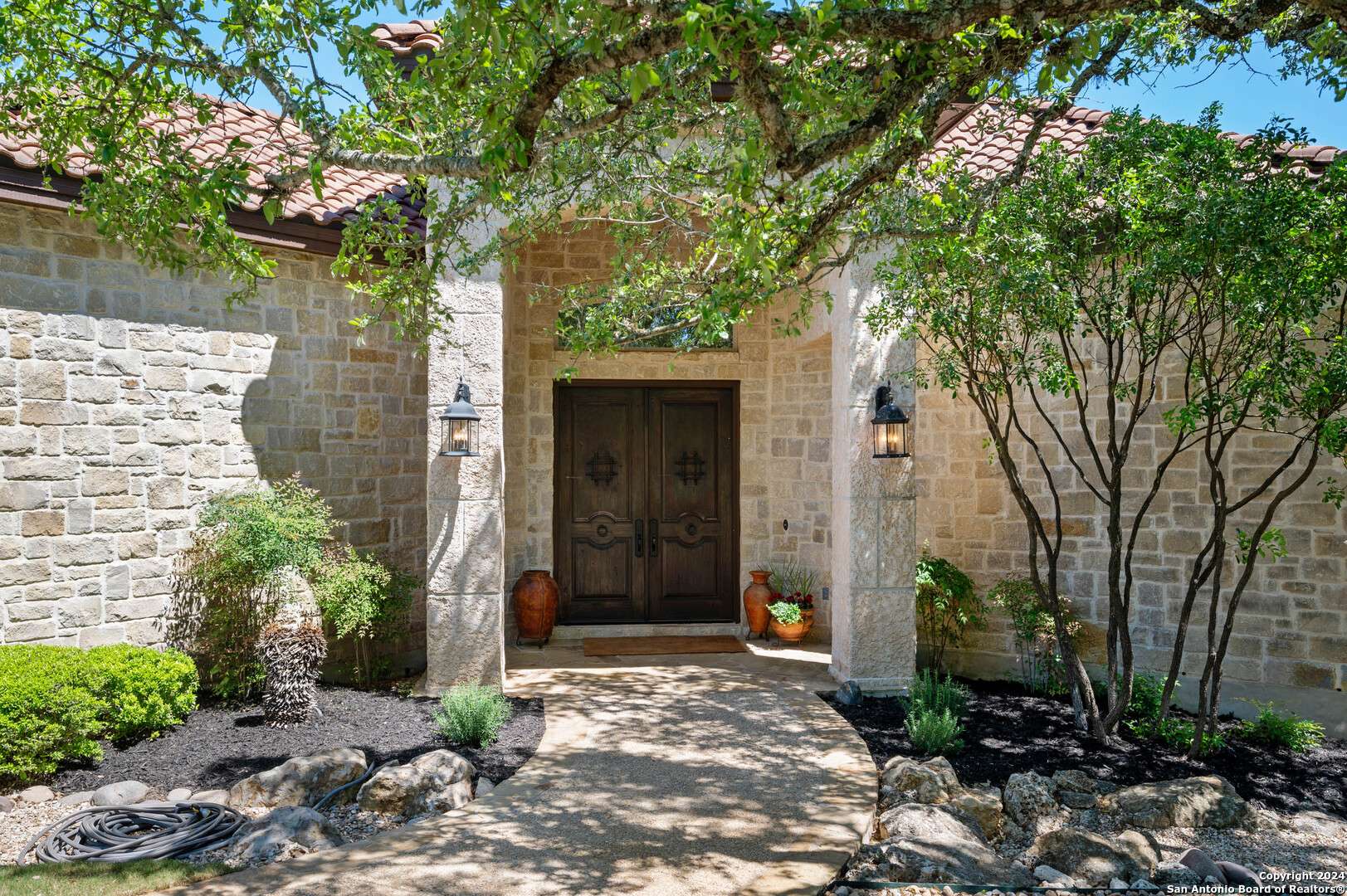 Boerne, TX 78006-4221,238 SANTA FE TRAIL