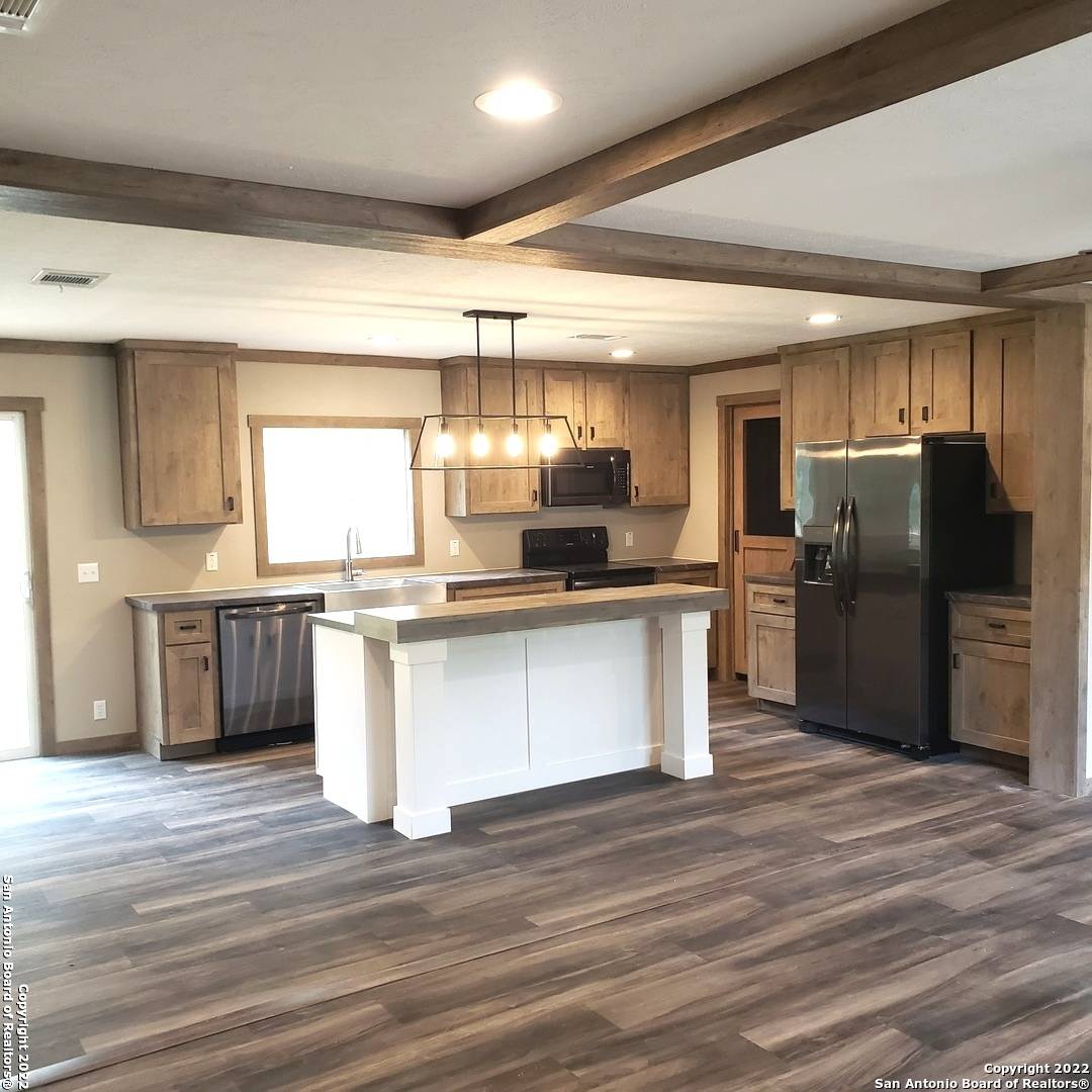Seguin, TX 78155,3310 Hickory Forrest