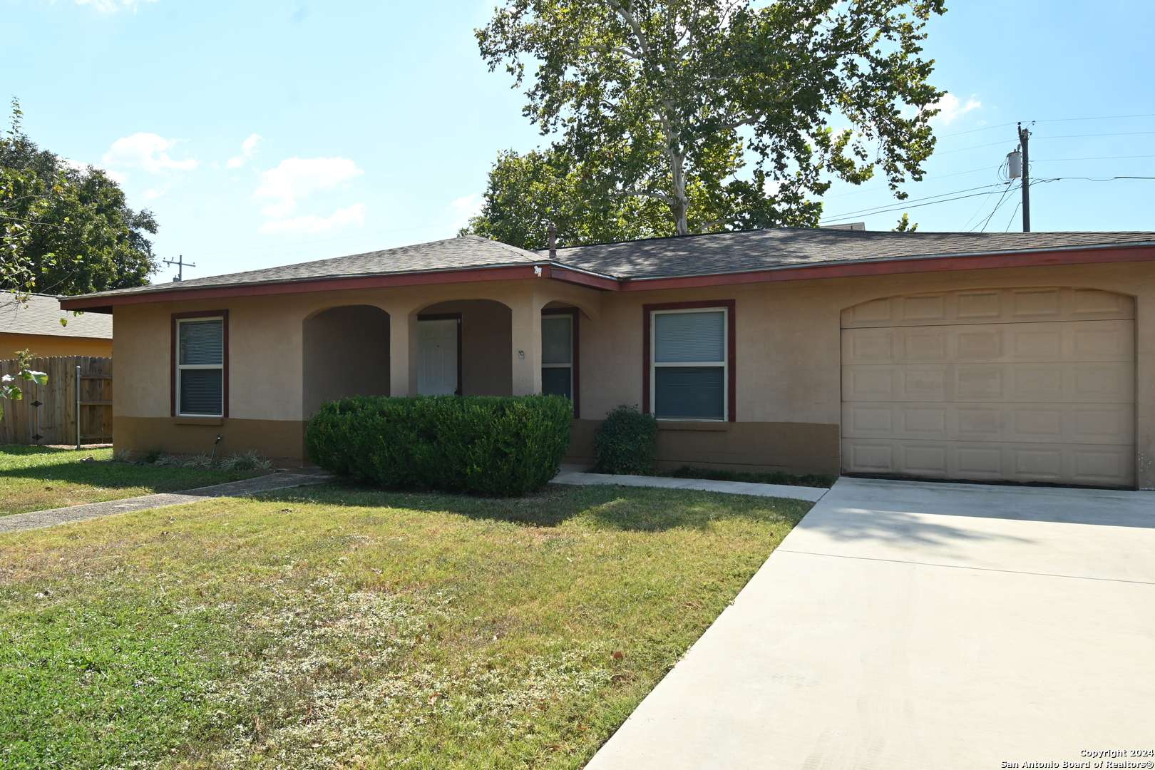 Seguin, TX 78155-4001,1403 Canary Ln