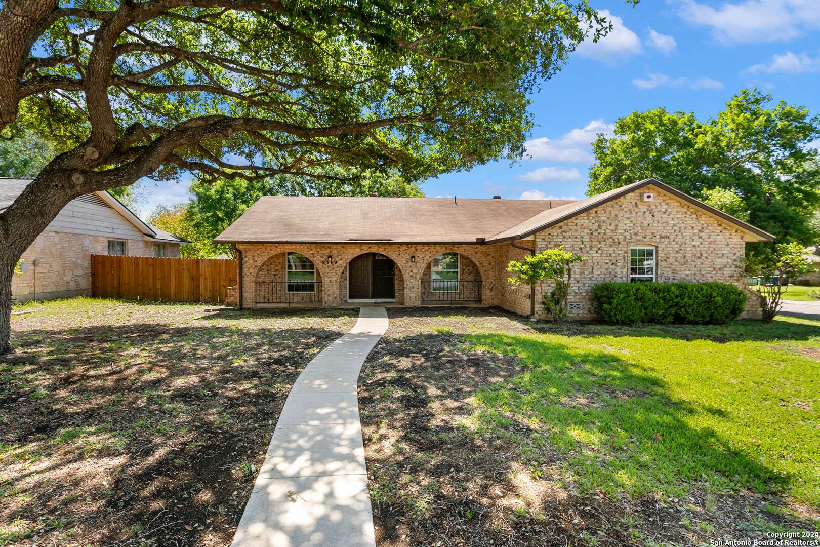 San Antonio, TX 78240-2937,8302 KYLE ROTE ST