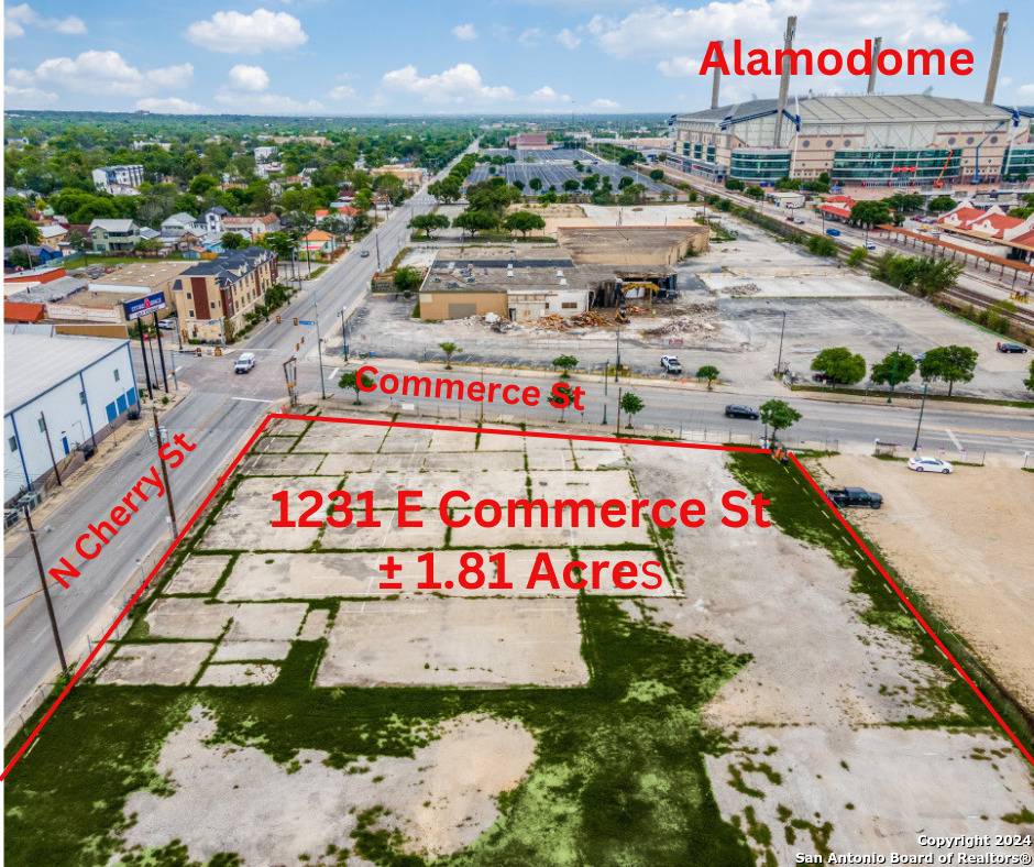 San Antonio, TX 78205,1231E Commerce