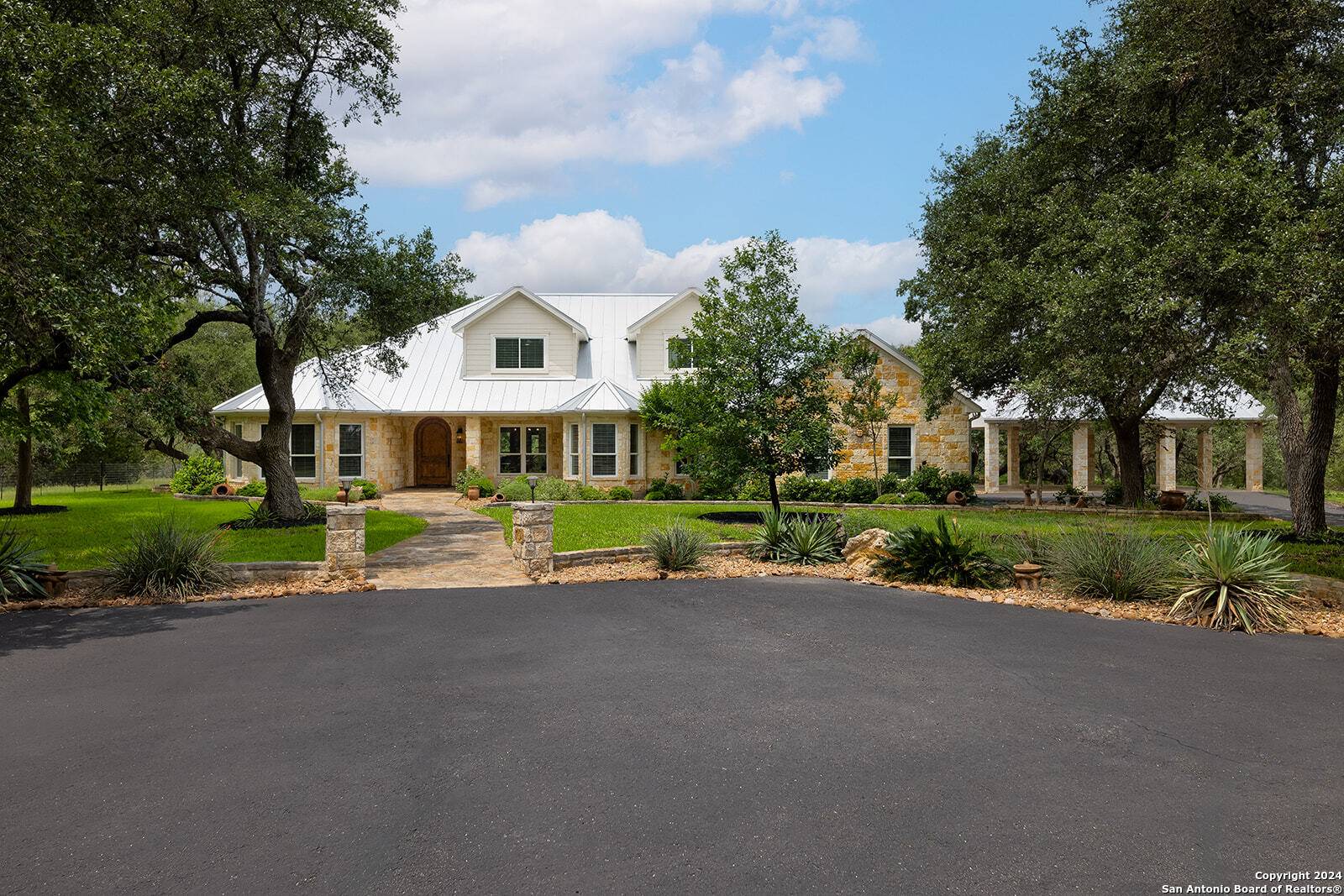 Boerne, TX 78006,518 Summit Trail