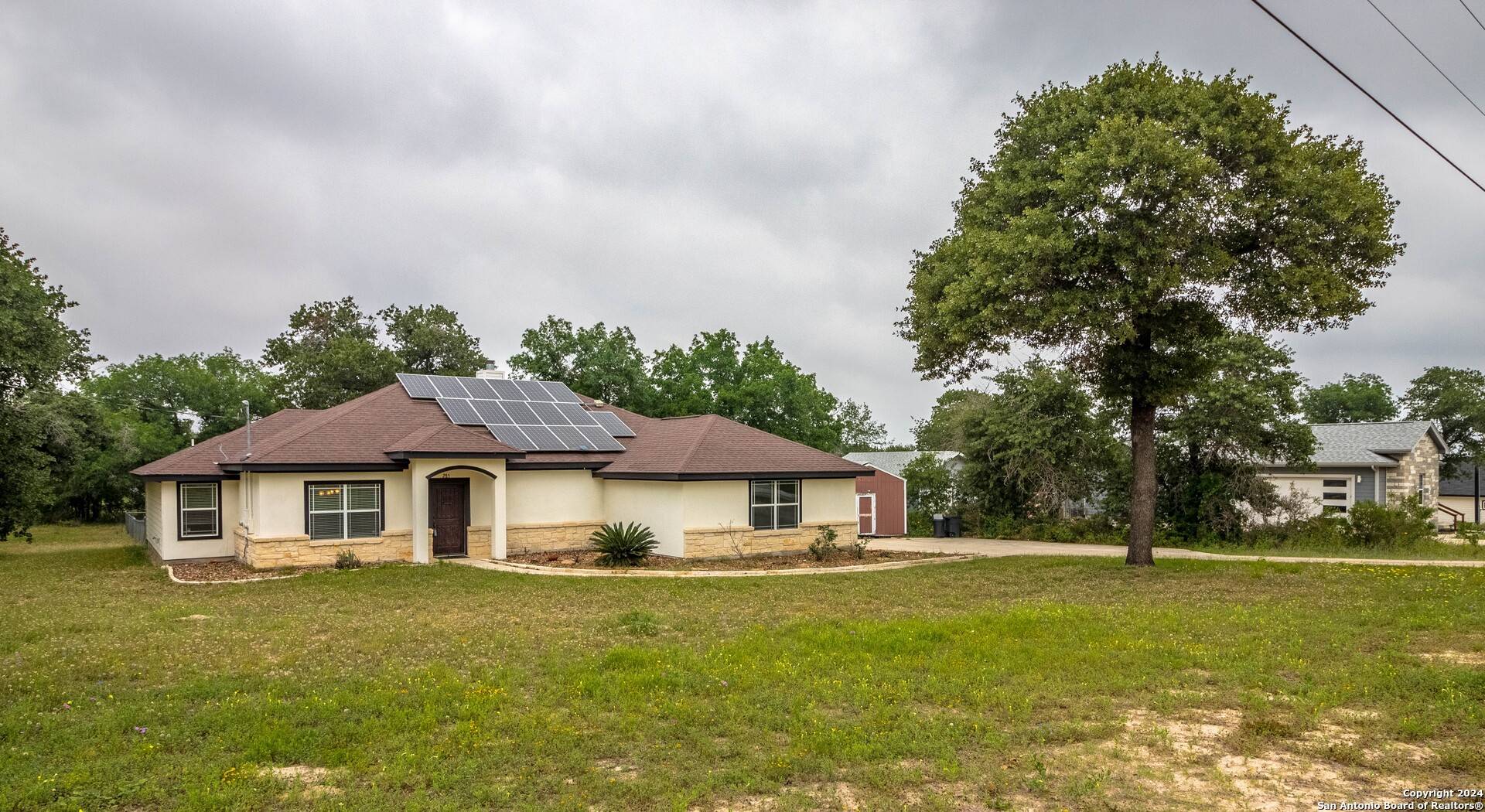 Poteet, TX 78065,285 log cabin