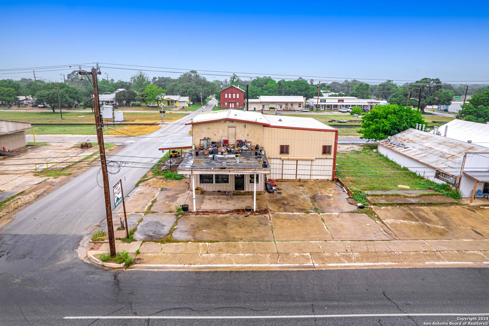 Lytle, TX 78052,15141 MAIN ST