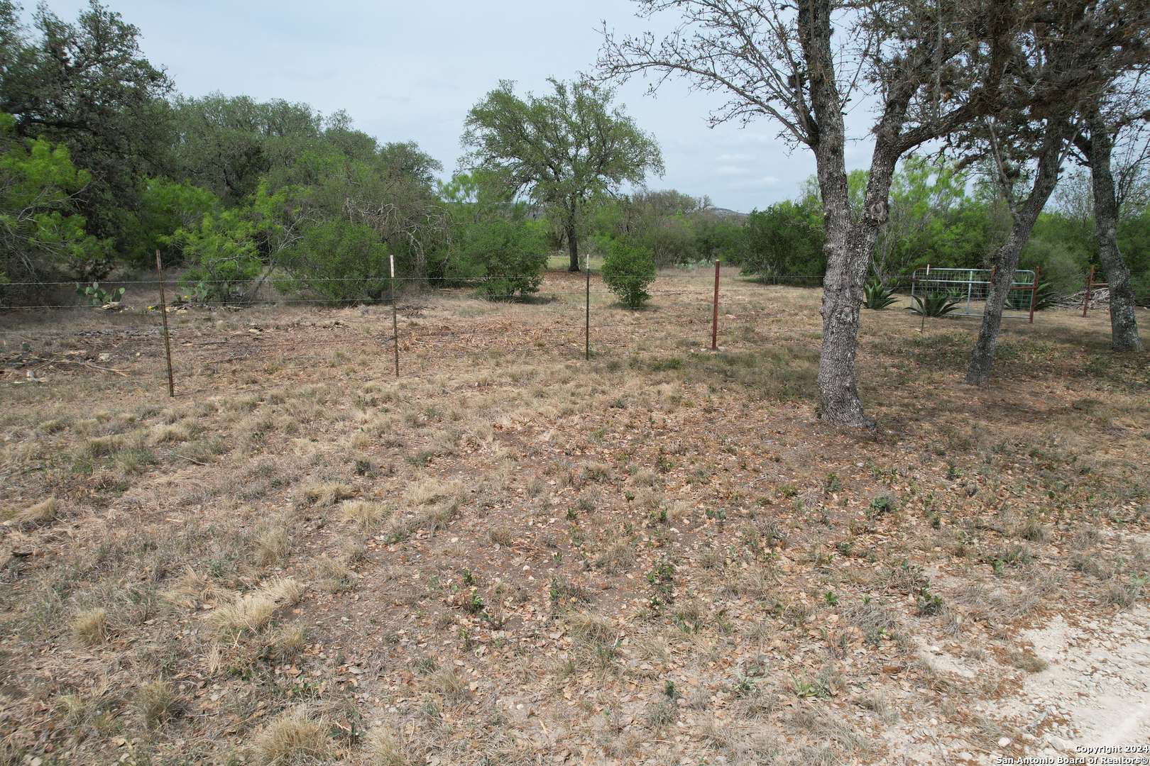 Utopia, TX 78884,LOT 242/243 PR 5000