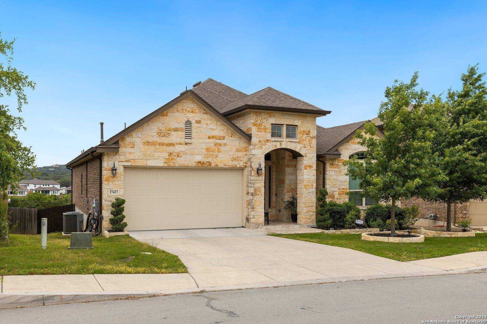 Boerne, TX 78015,27437 Camellia Trce