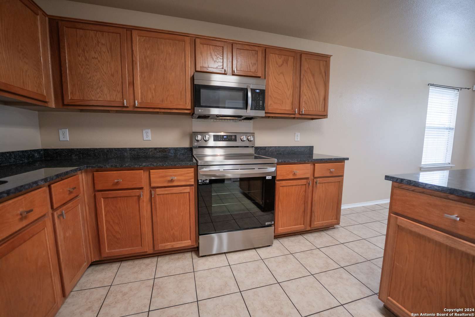 Universal City, TX 78148-4640,10403 ARTESIA WELLS