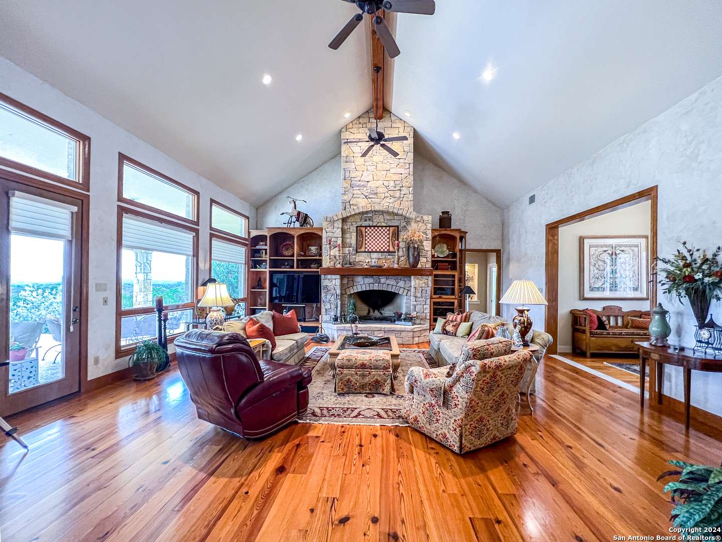 Boerne, TX 78006,204 majestic oaks