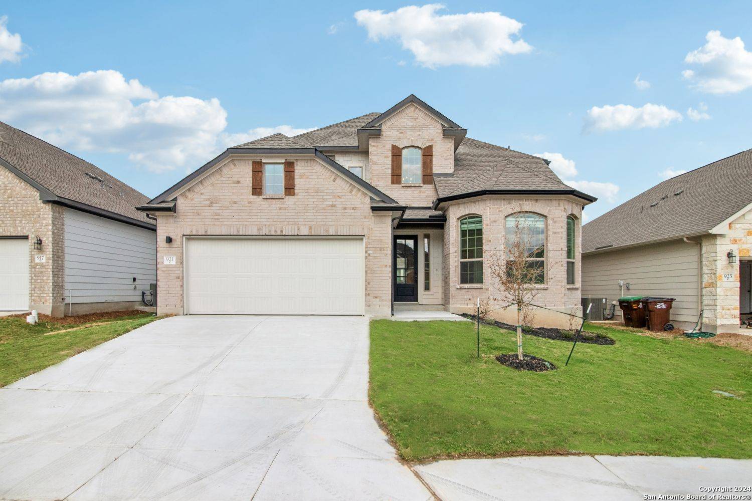 New Braunfels, TX 78130,921 Pasture Rose