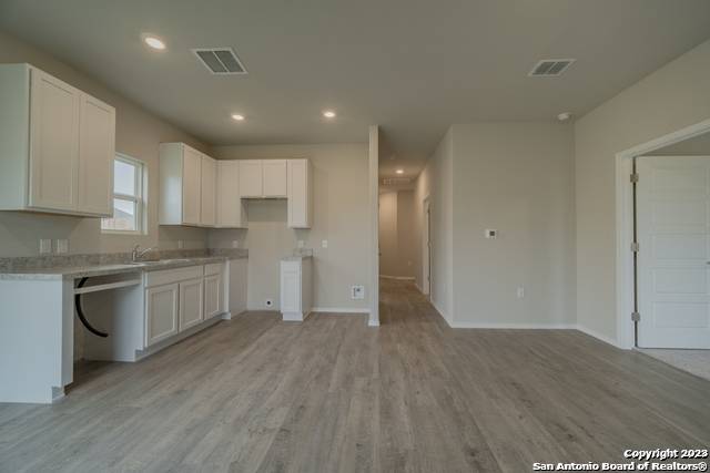 San Antonio, TX 78223,3207 Chandler Oak
