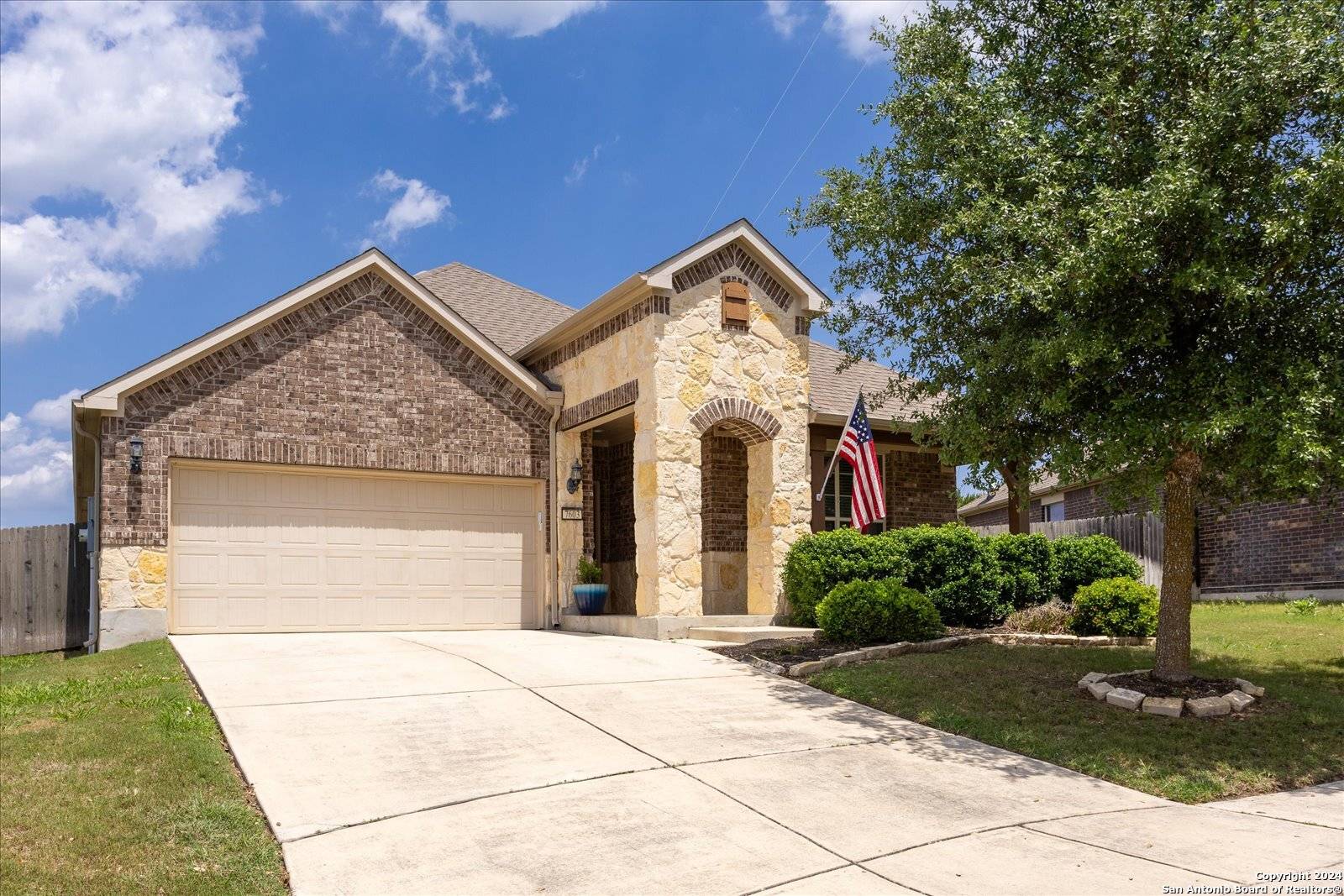 Boerne, TX 78015-4882,7603 CIELO CV