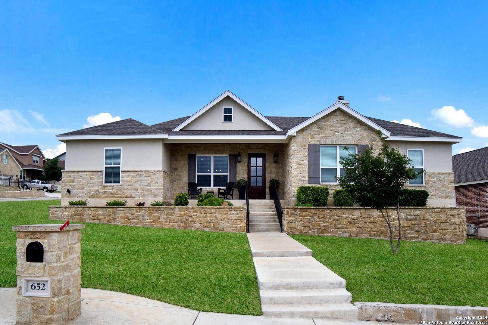 New Braunfels, TX 78130-5272,652 SYDNEY CIR