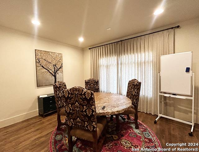 Boerne, TX 78006,229 Main St