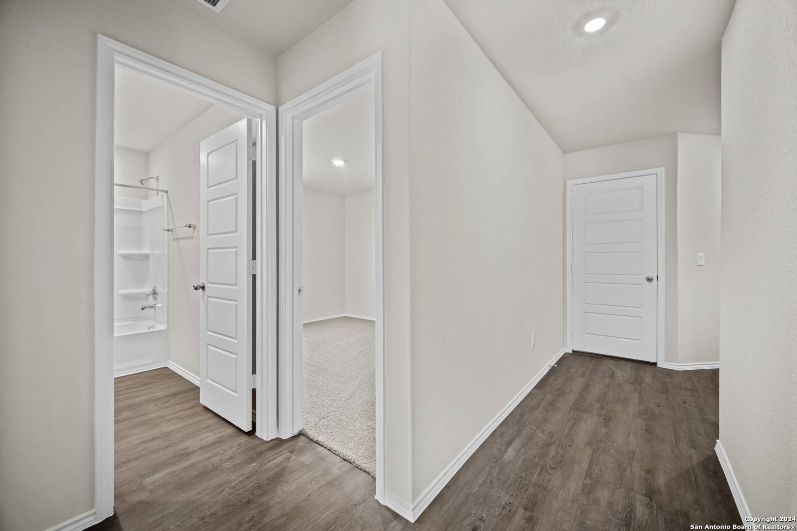 San Antonio, TX 78223,9749 Ebony Place