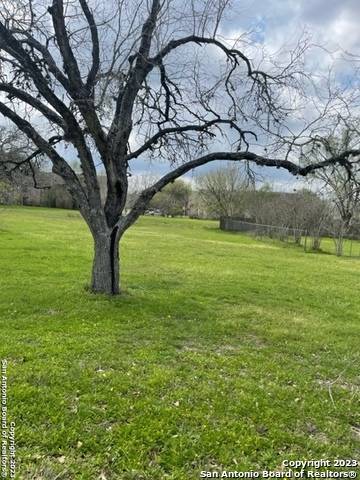 Cuero, TX 77954,3 Clayton St