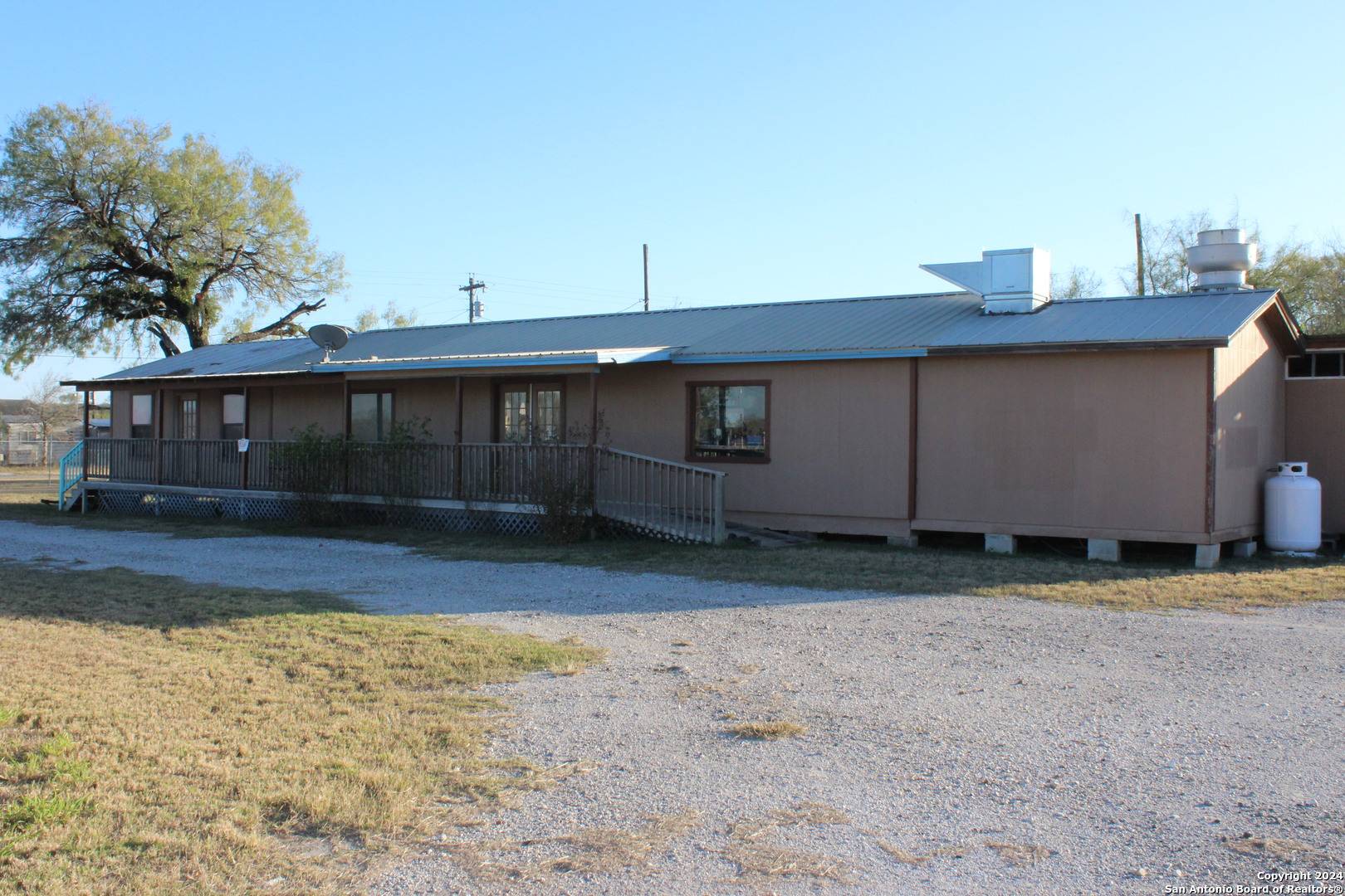 Tilden, TX 78272,502 Elm Street