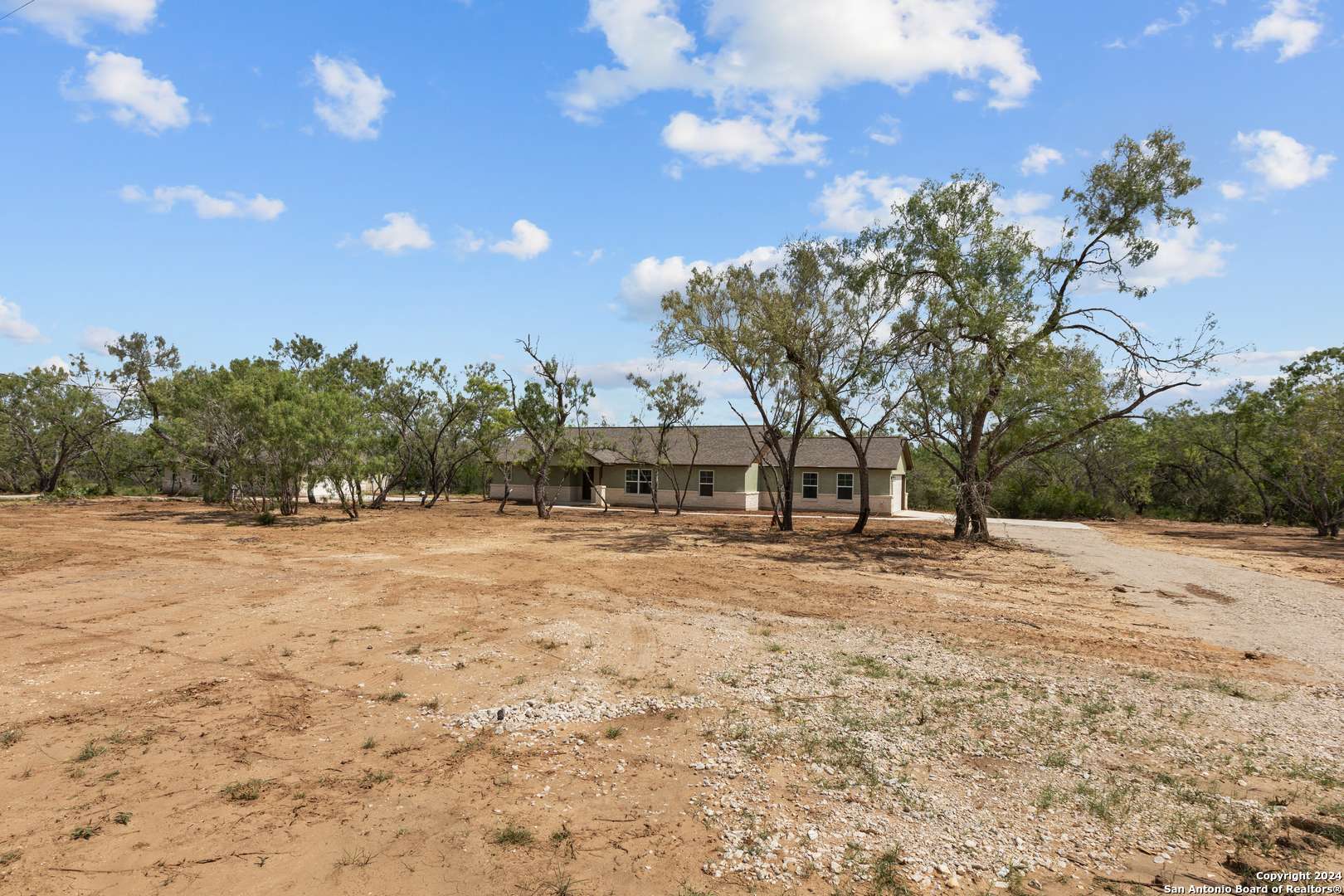 Pleasanton, TX 78064,117 Sylas Hayes Loop