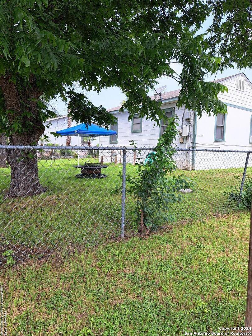 San Antonio, TX 78223-1830,338 CRAVENS AVE