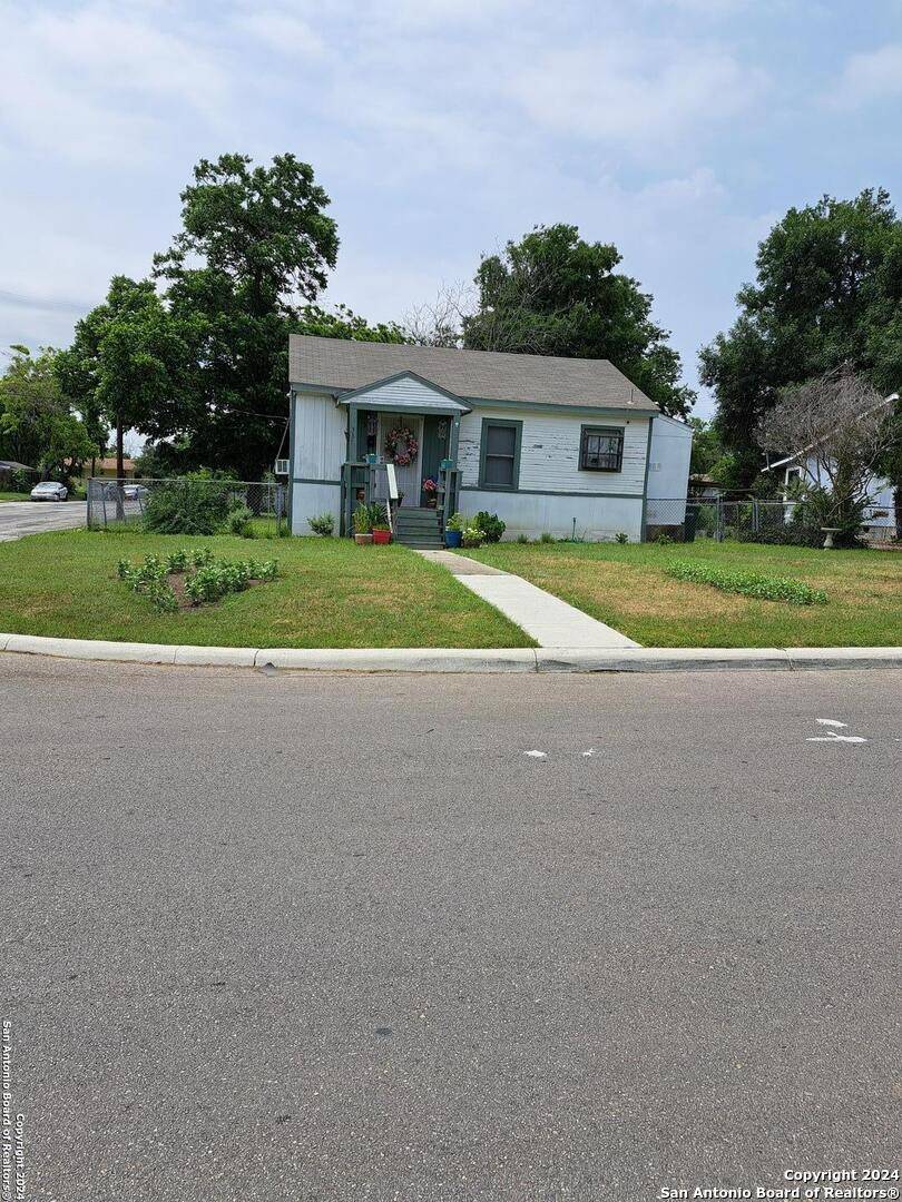 San Antonio, TX 78223-1830,338 CRAVENS AVE