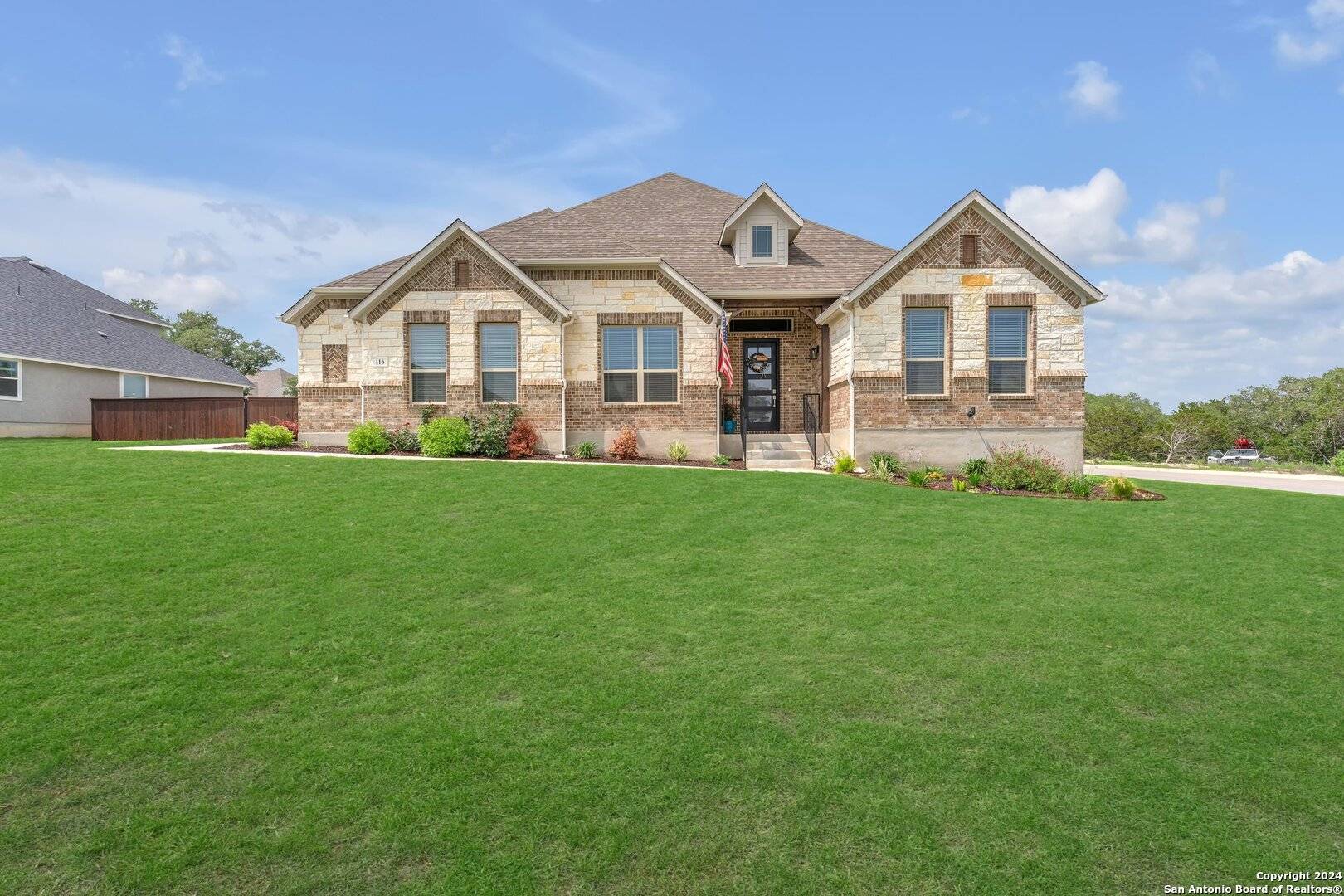 Castroville, TX 78009,116 Moon Ln