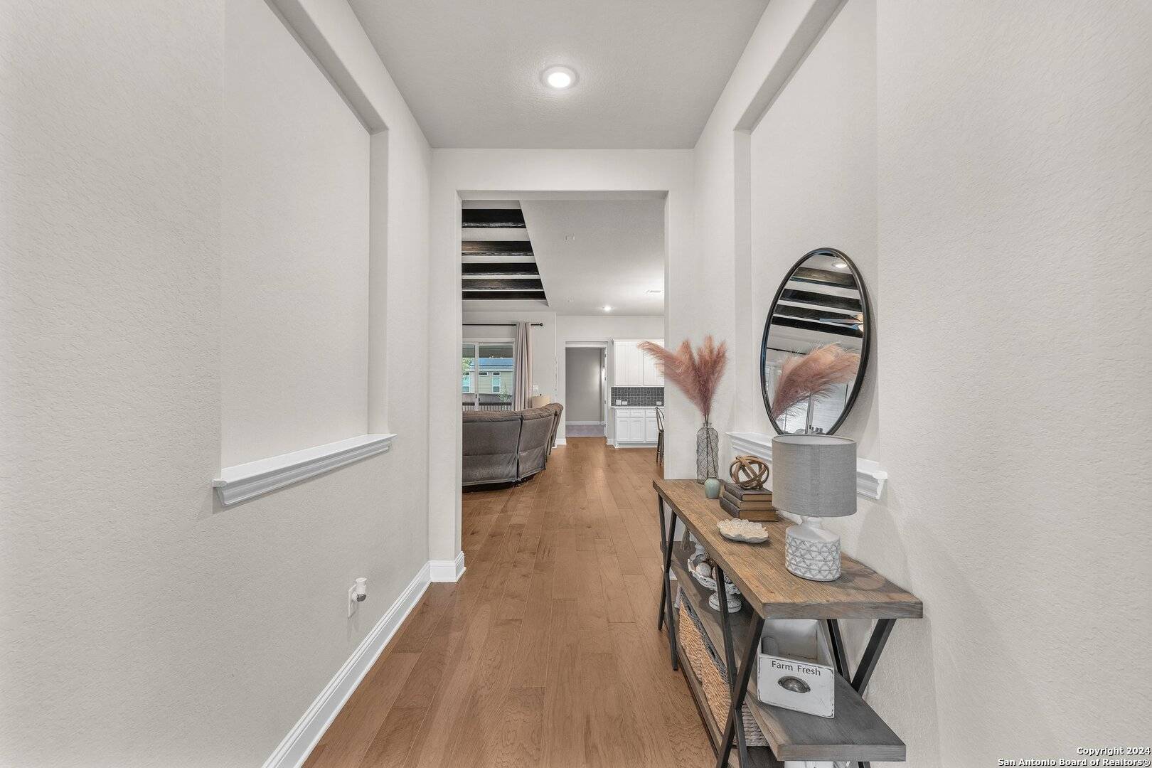 Castroville, TX 78009,116 Moon Ln