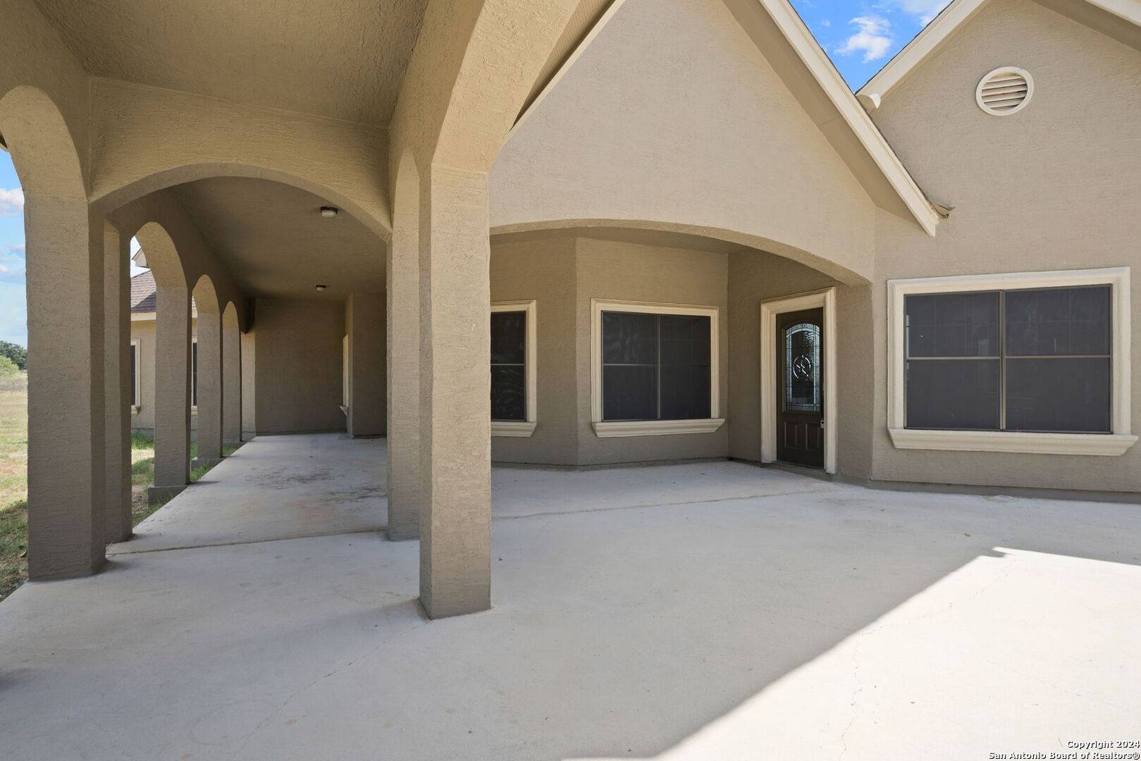 Natalia, TX 78059,3022 interstate 35