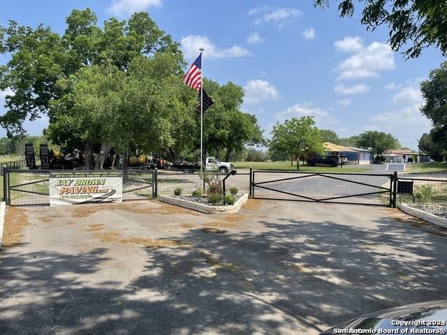 New Braunfels, TX 78132-4825,7444 FM 482