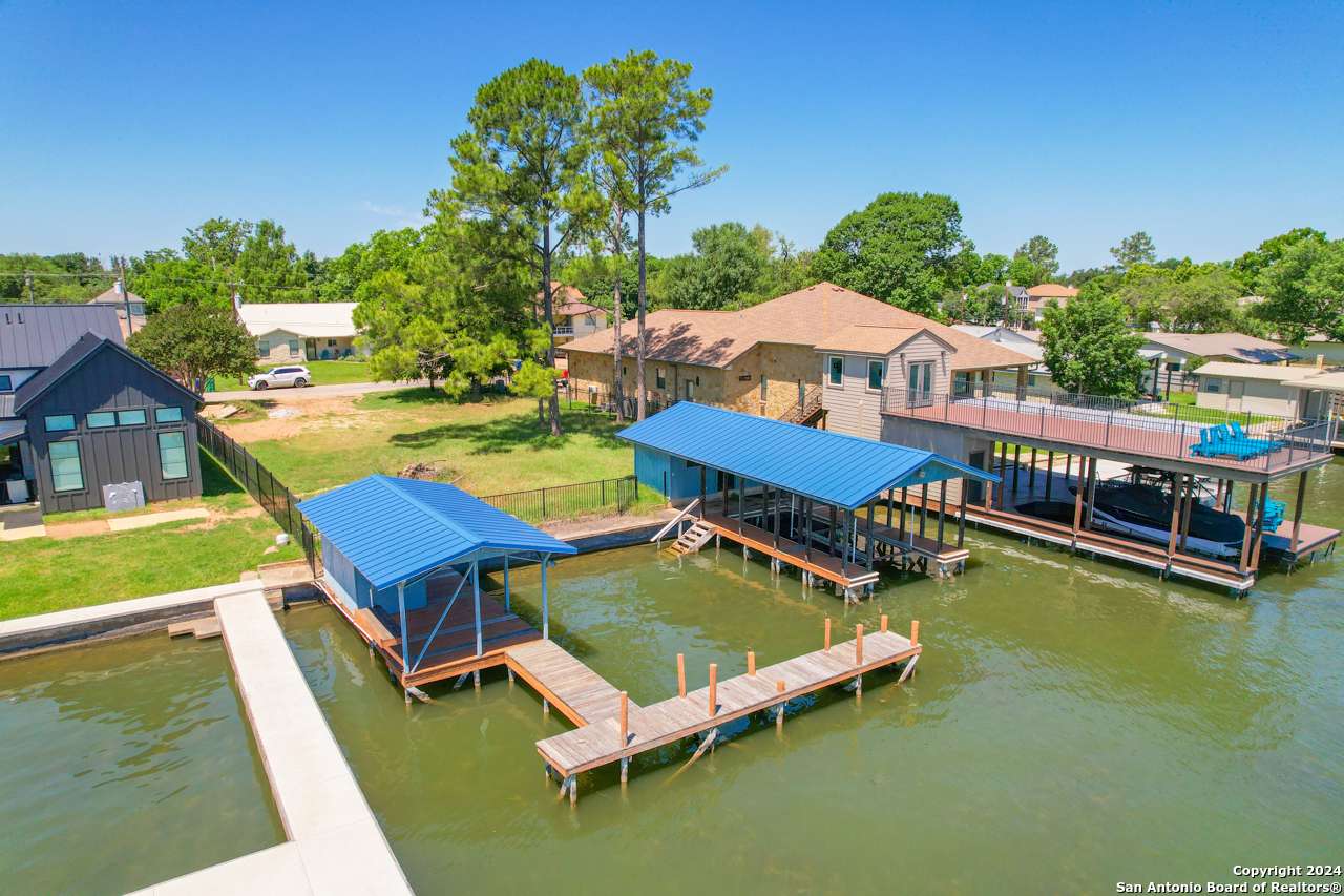 Sunrise Beach, TX 78643,508 N Beach