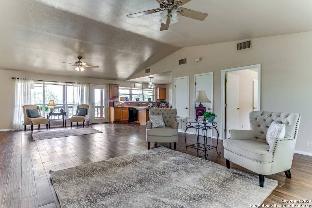 Blanco, TX 78606,1267 River Bend Dr.