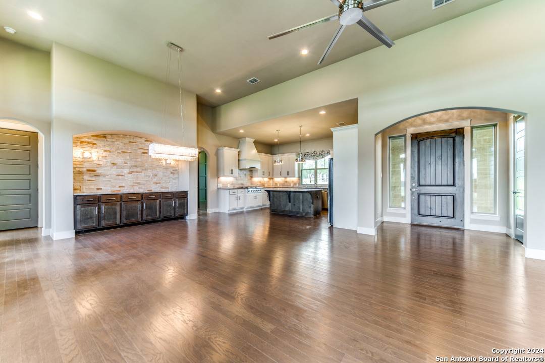 Boerne, TX 78015-8320,122 SCHEELE RD