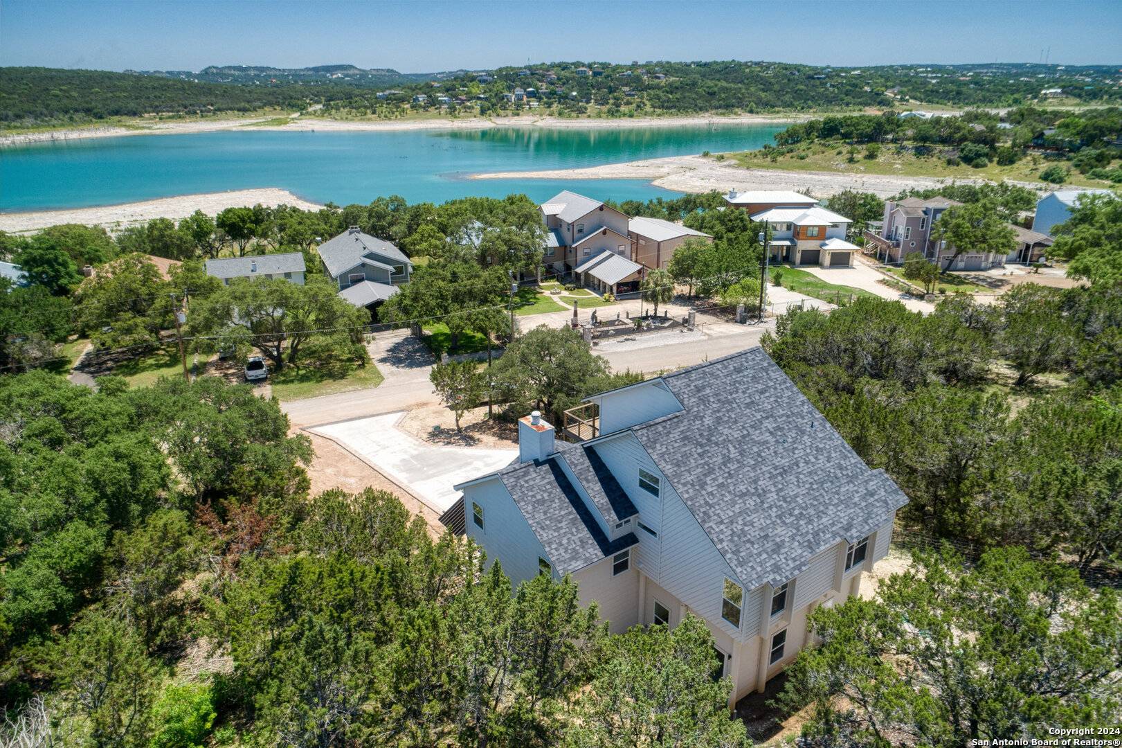 Canyon Lake, TX 78133,739 LAKEBREEZE DR