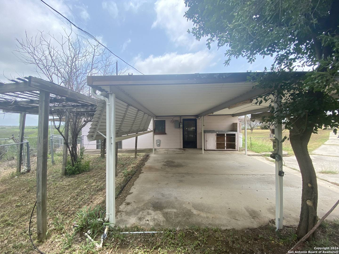 Zapata, TX 78076,576 Papaya Drive