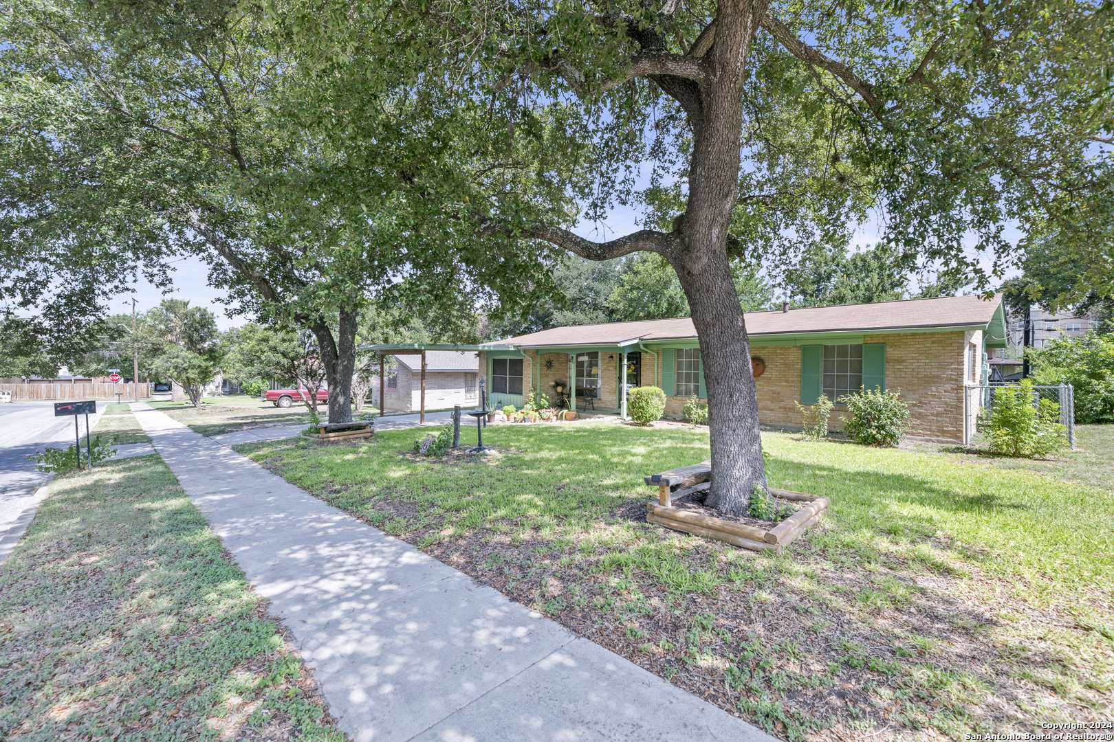 San Antonio, TX 78209-2521,1611 MERRIFORD