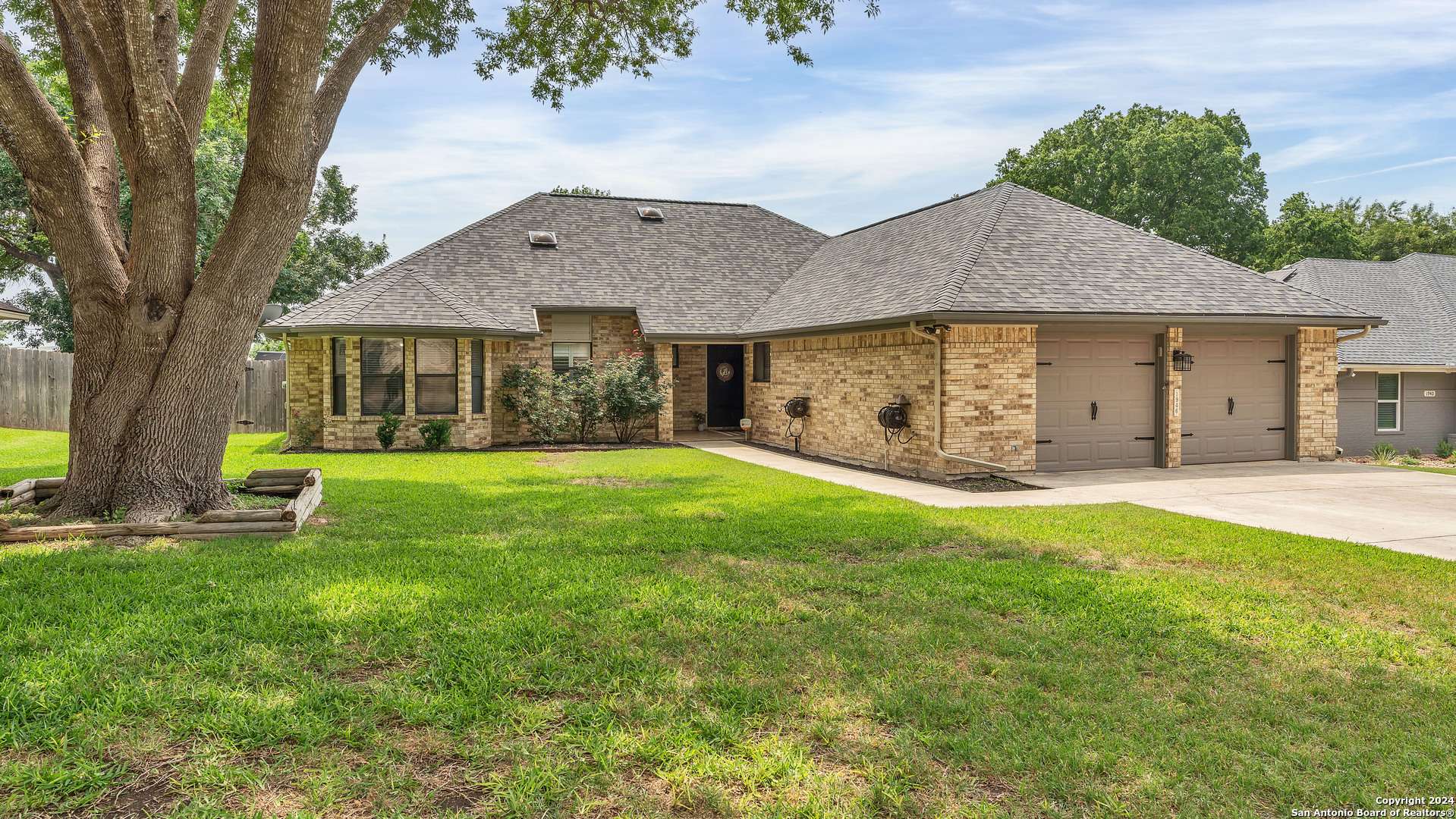 New Braunfels, TX 78130-8334,1946 Palace