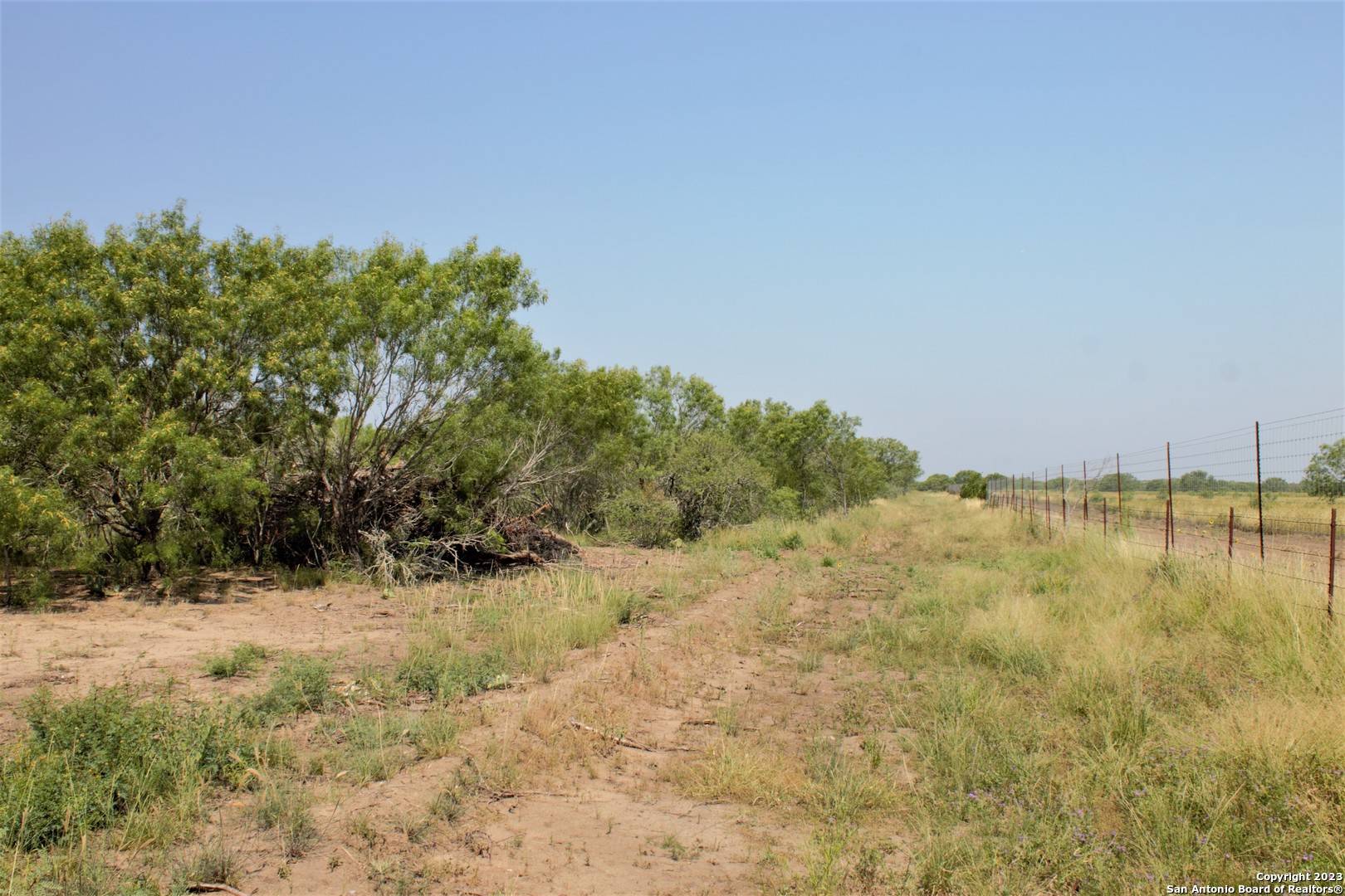 Jourdanton, TX 78026,2424 CR 310 Lot 3