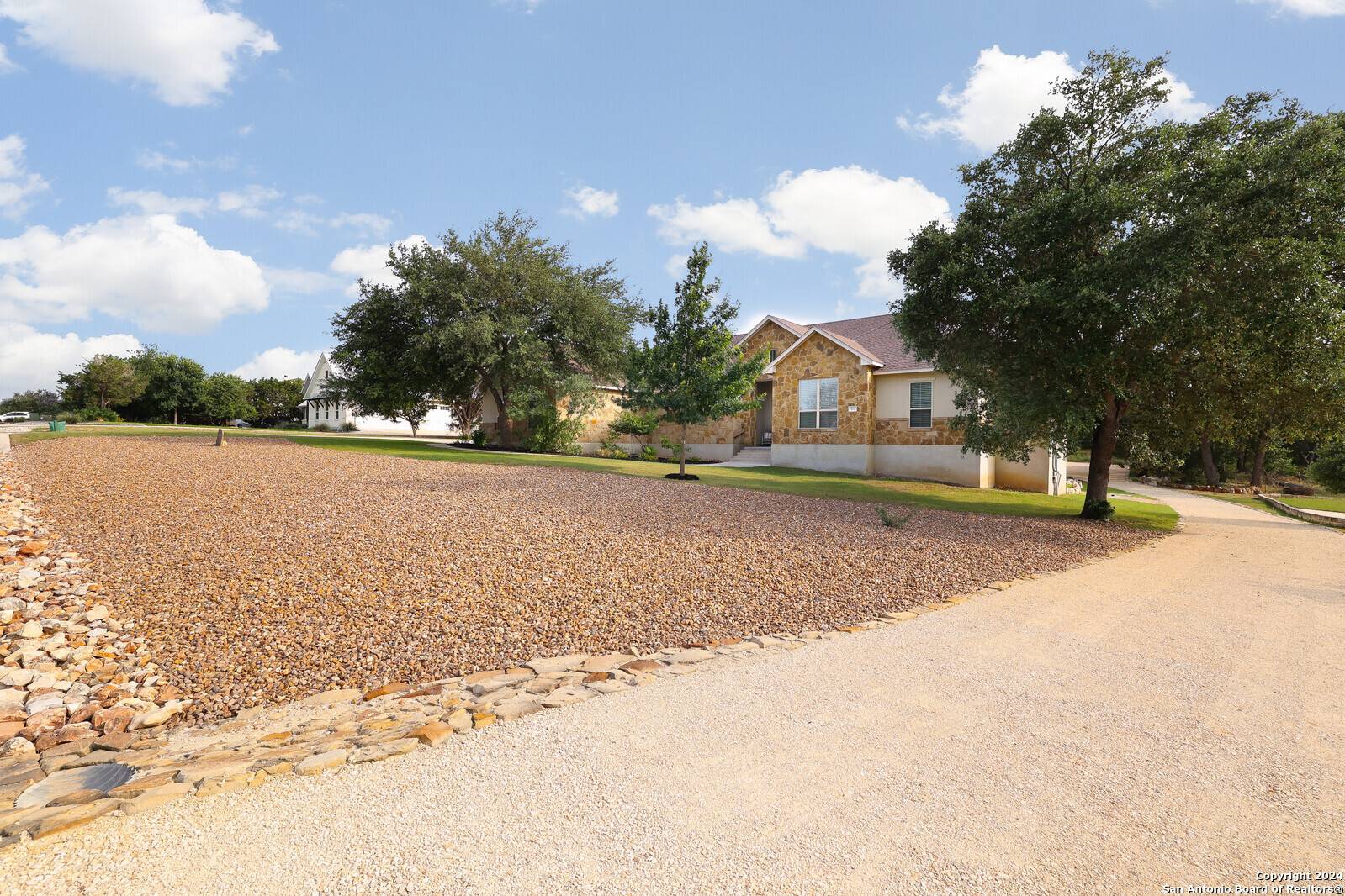 New Braunfels, TX 78132,829 oak bluff