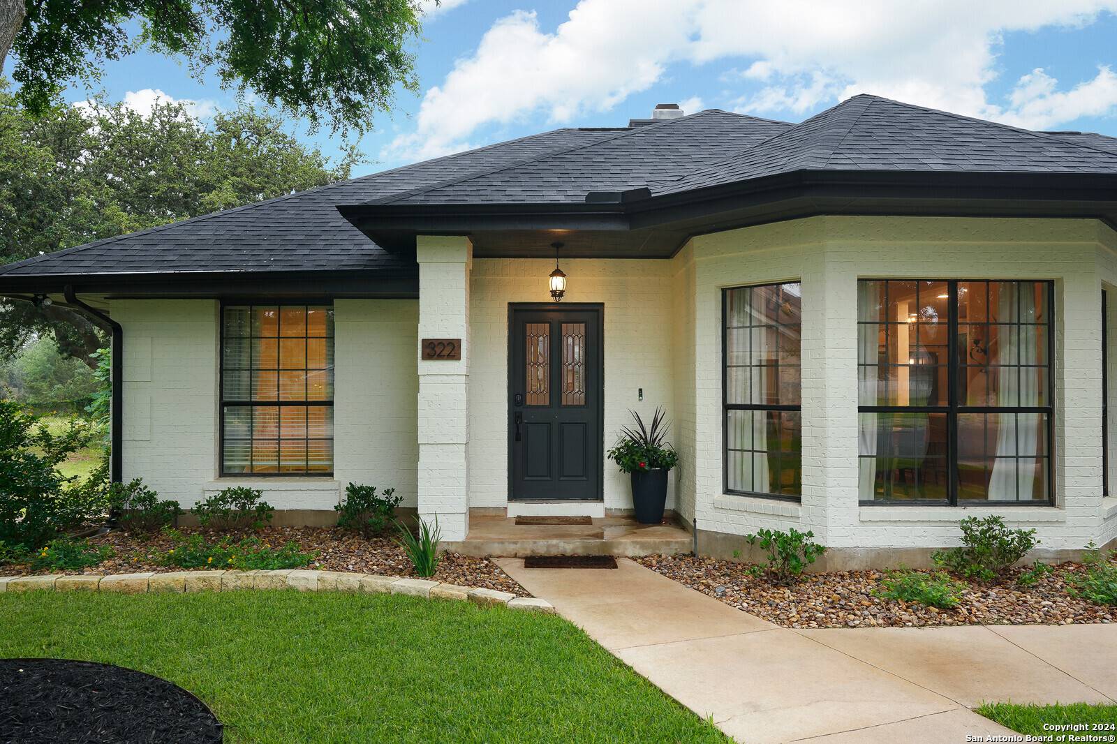 Boerne, TX 78006,322 chaparral creek